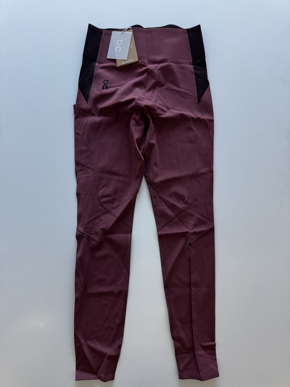 On Cloud Run On Clouds Women Movement Tights Long Size M Cherry/OX